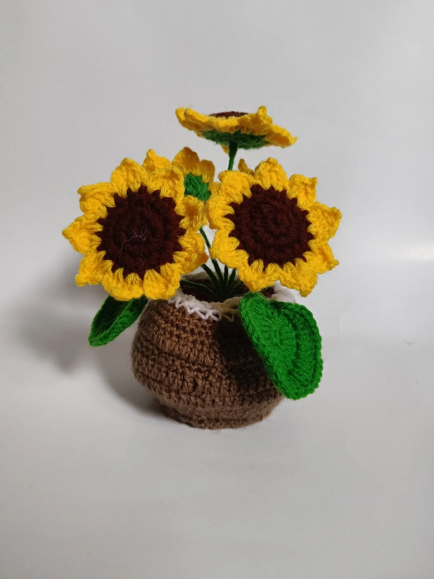 Curled Macrame Products
